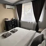 Kamarashki Апартаменты *